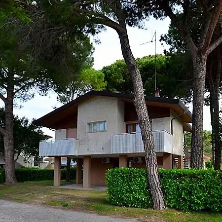 Hotel Bright Flat Surrounded By A Garden 700m From The Sea 3*
